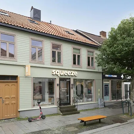 And Spacious For 6 * Trondheim