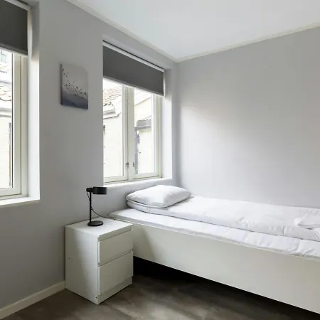 And Spacious For 6 *