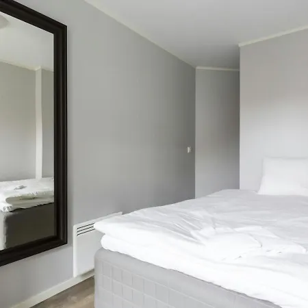 And Spacious For 6 Apartman *
